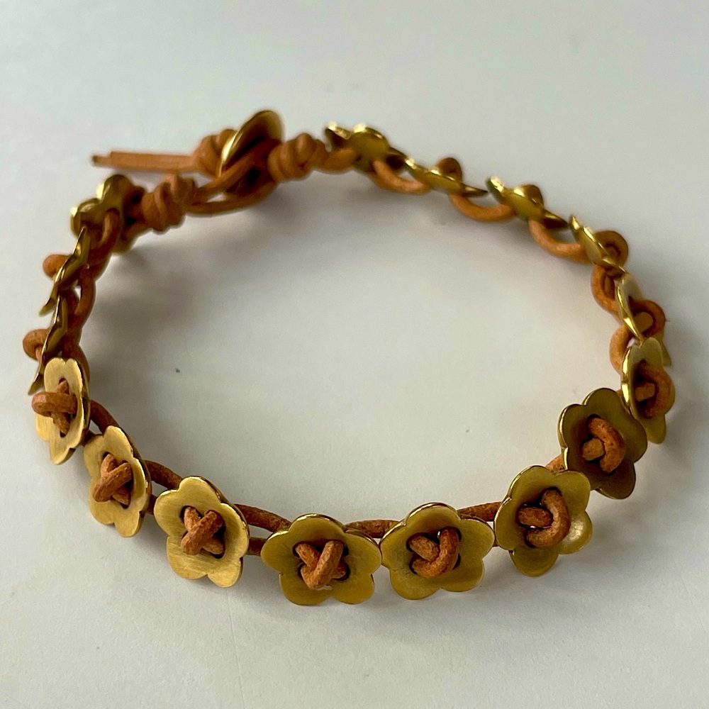 Me & Ro rare 10k yellow gold small Full Flower bracelet on leather cord